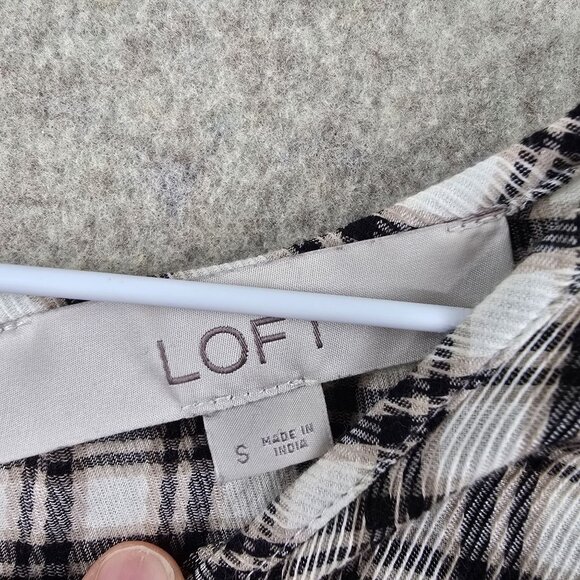 Loft Womens Plaid Long-Sleeve Blouse Black/White Lightweight Semi-Sheer - Picture 5 of 8